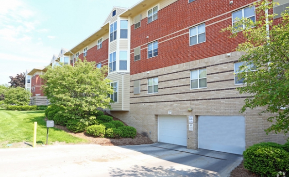 coventry-apartments-glendale-wi-building-photo(1)